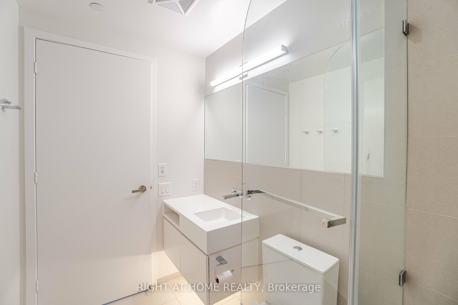 45 Charles Street E, #3910