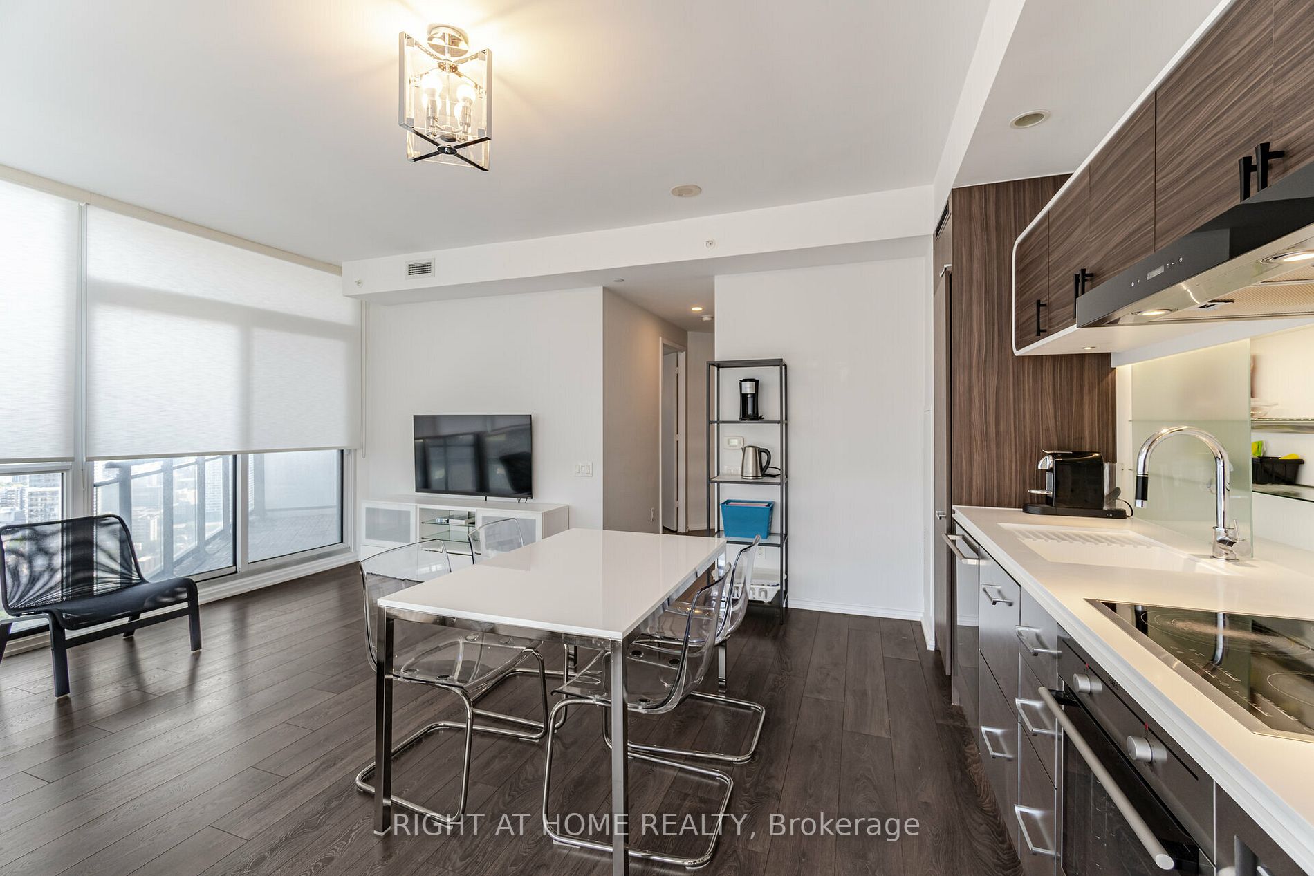 45 Charles Street E, #3910