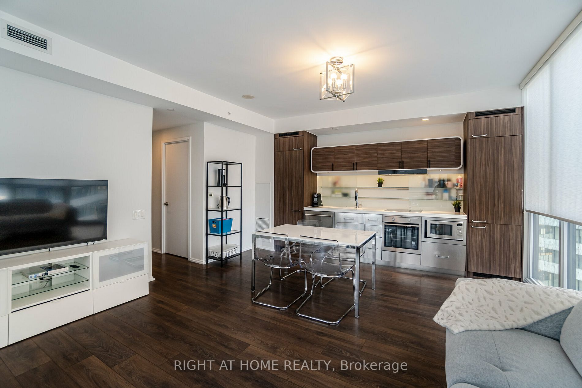 45 Charles Street E, #3910