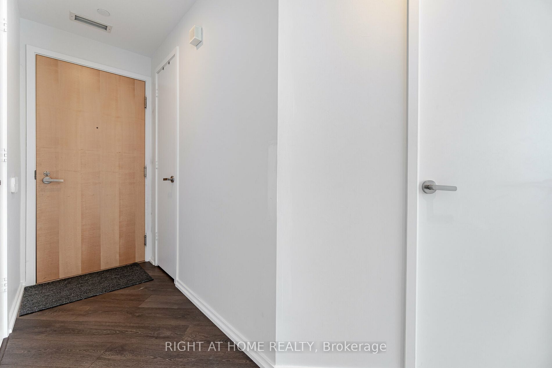 45 Charles Street E, #3910
