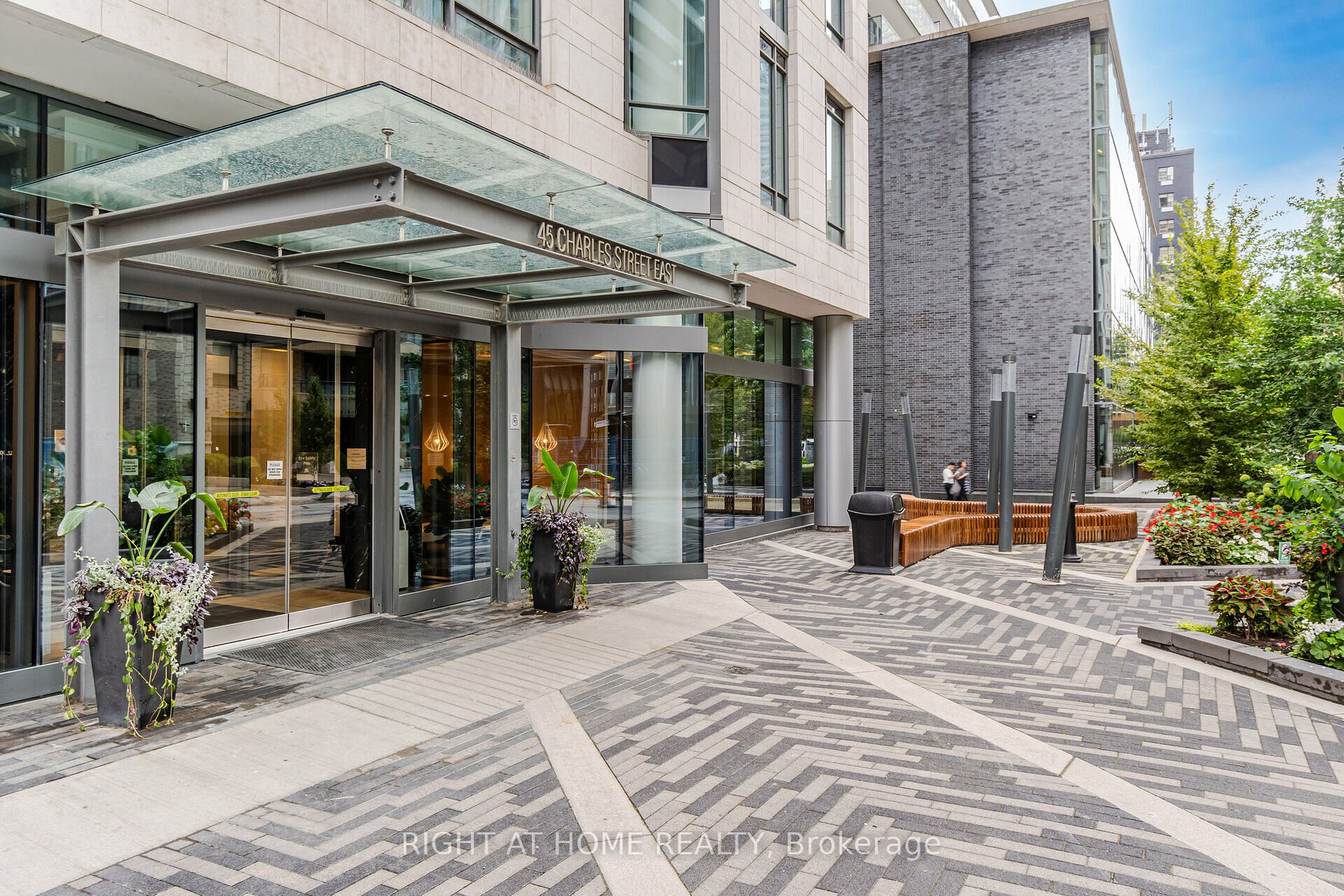 45 Charles Street E, #3910