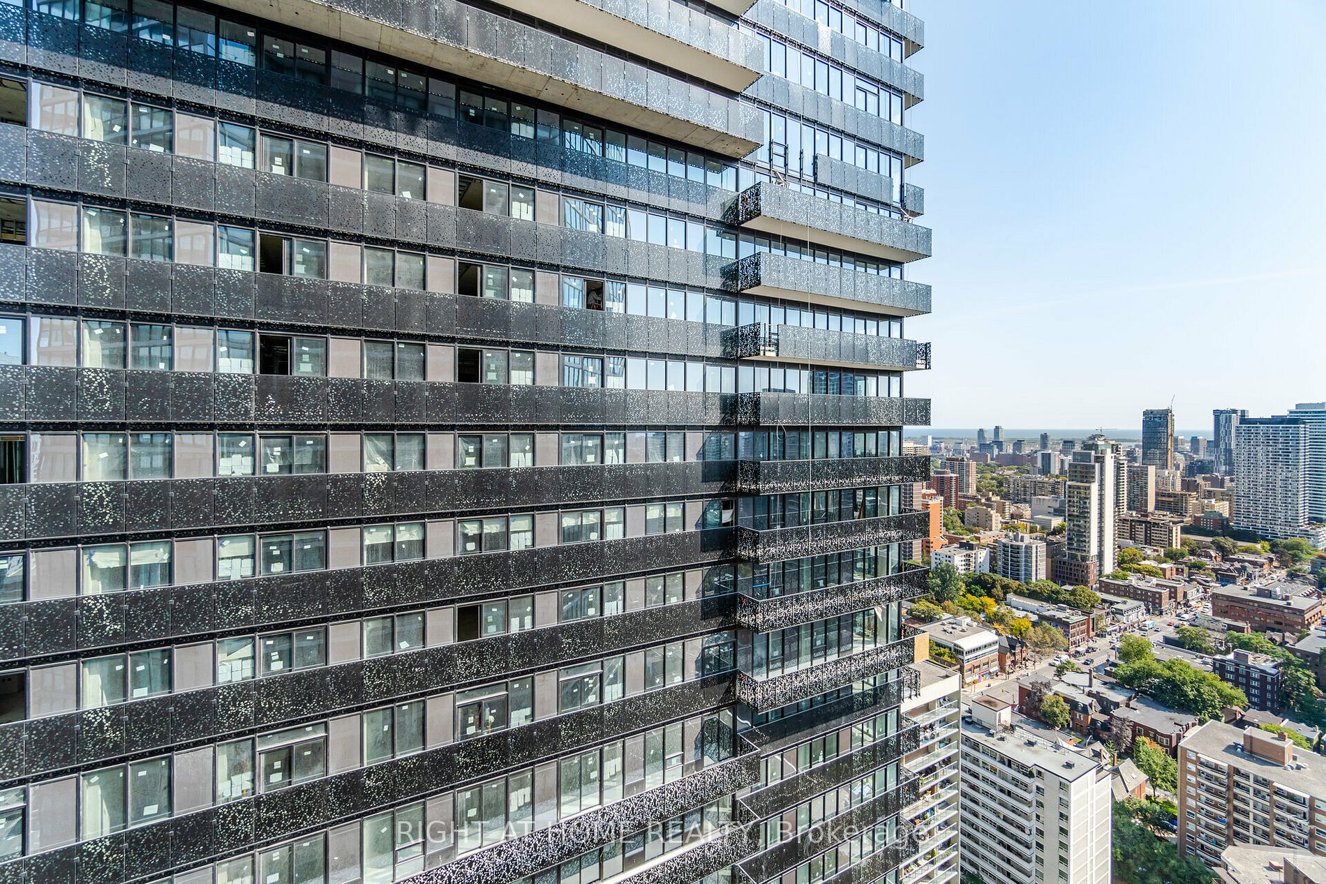 45 Charles Street E, #3910