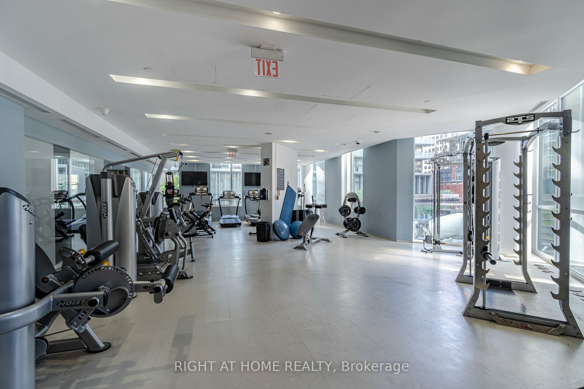45 Charles Street E, #3910