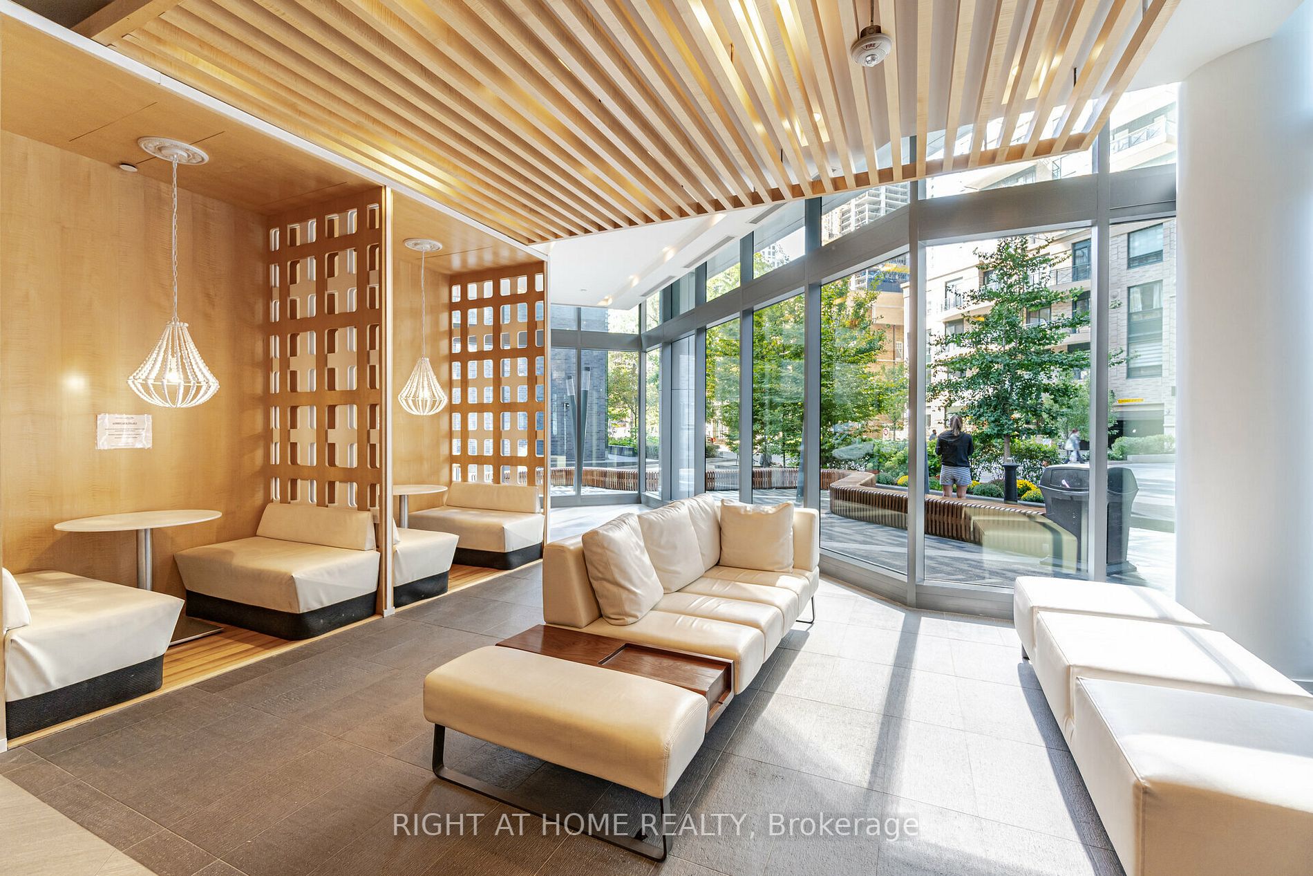45 Charles Street E, #3910