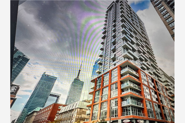126 Simcoe St