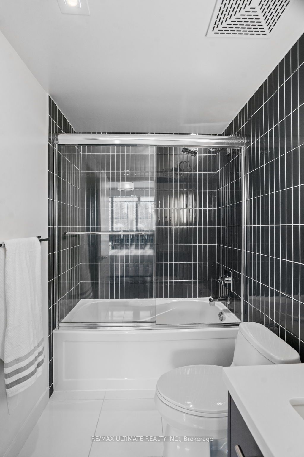 80 John St, #1212