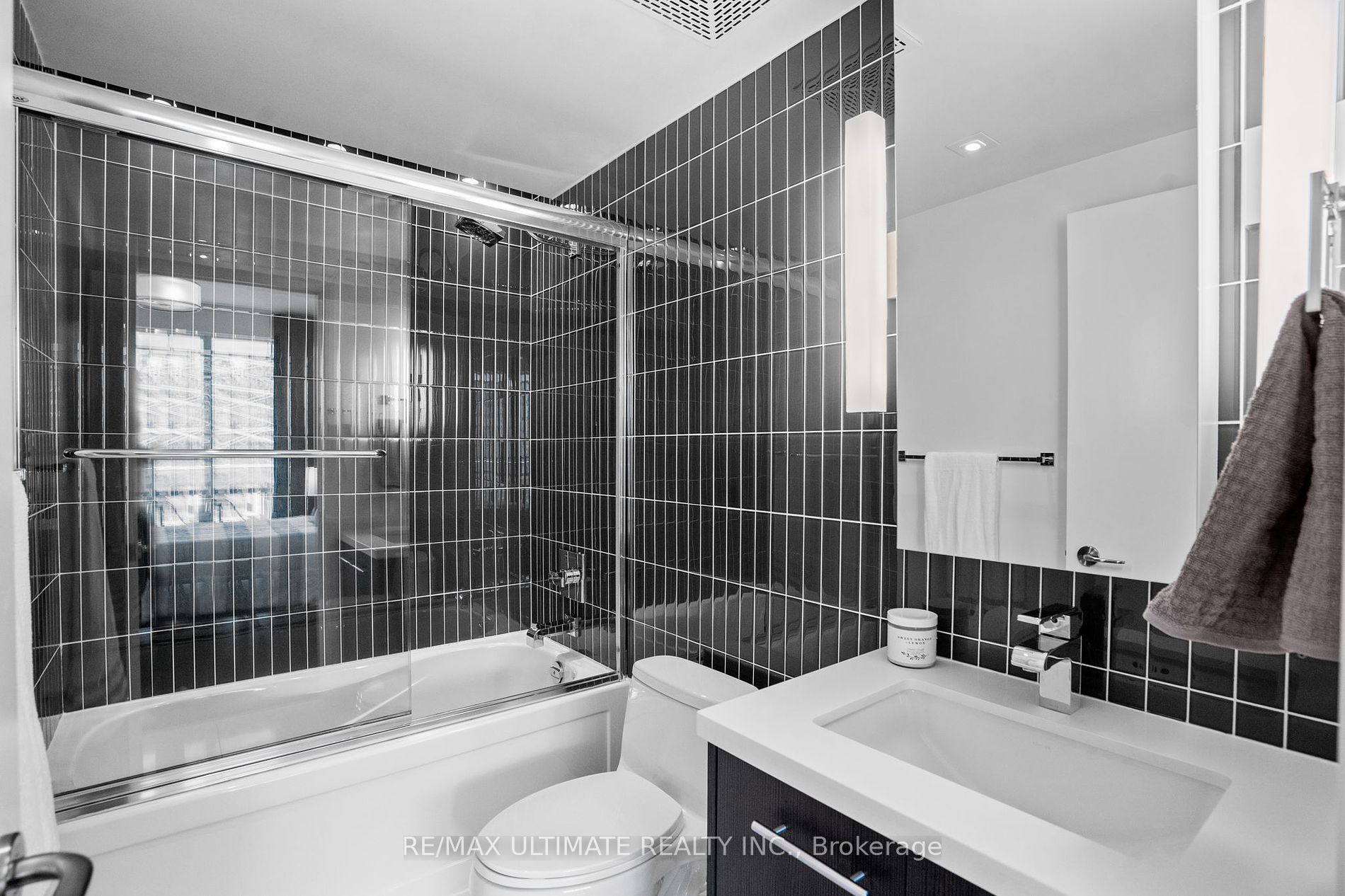80 John St, #1212