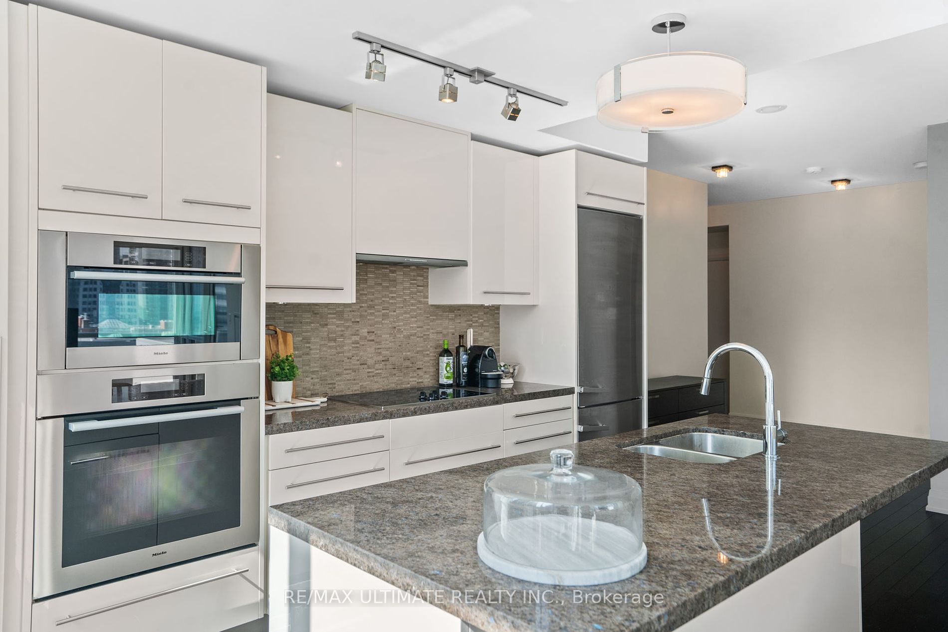 80 John St, #1212