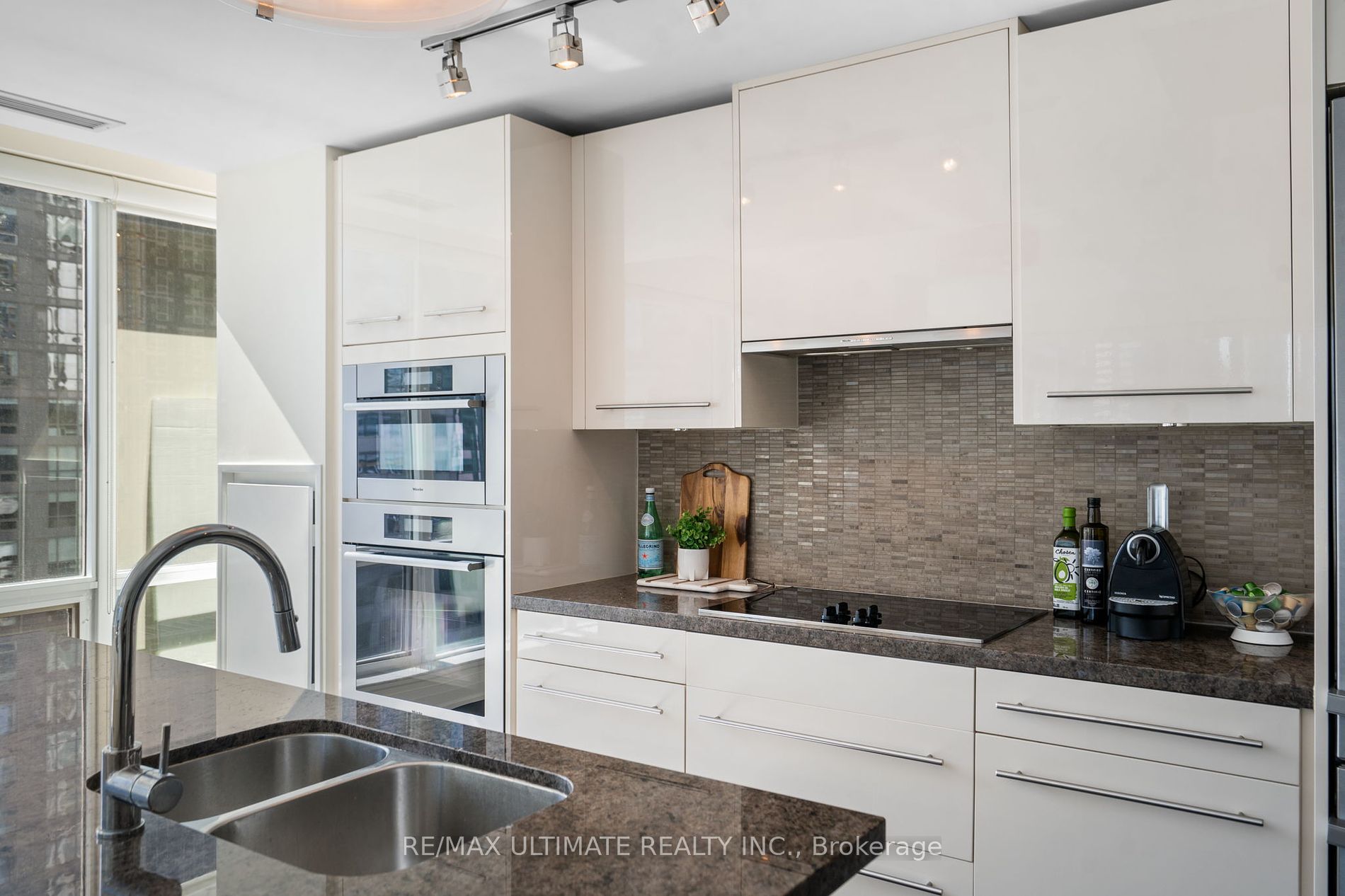 80 John St, #1212