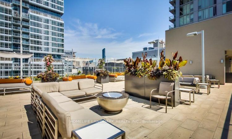 21 Nelson St, #923