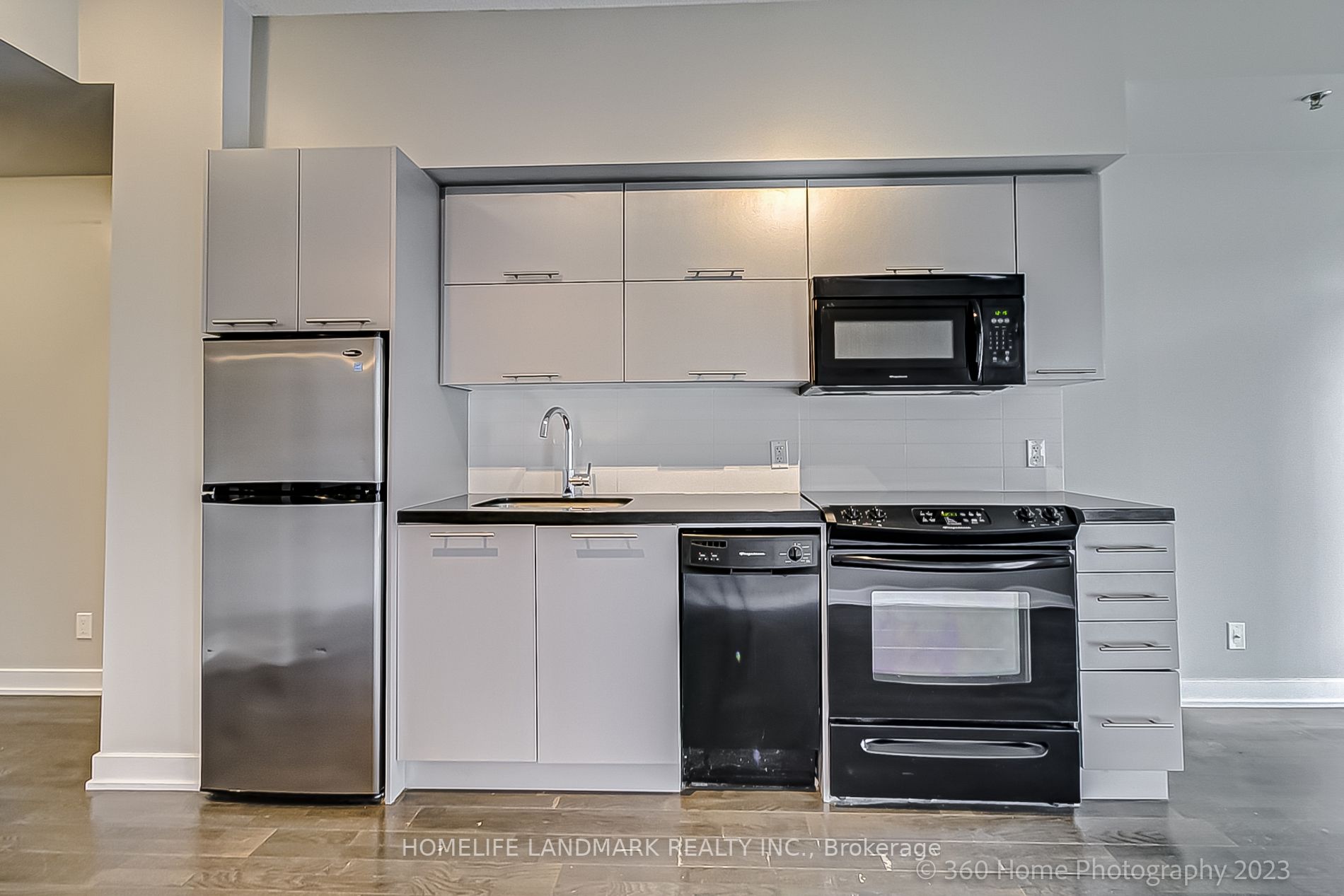 21 Nelson St, #923