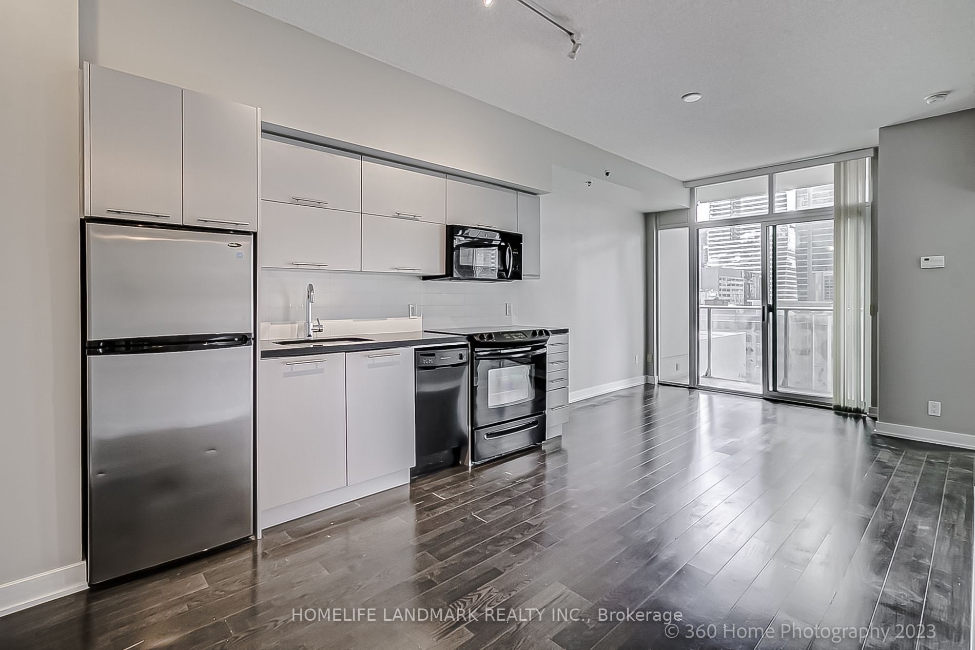 21 Nelson St, #923