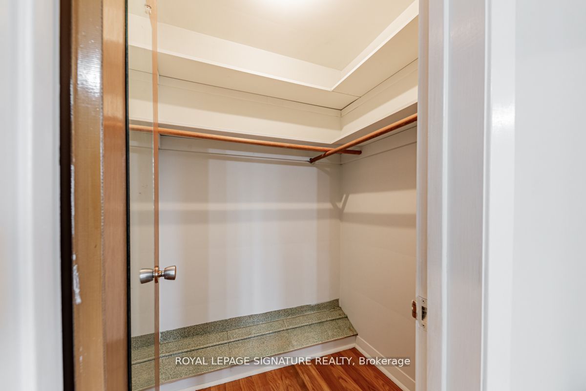11 Dukinfield Cres