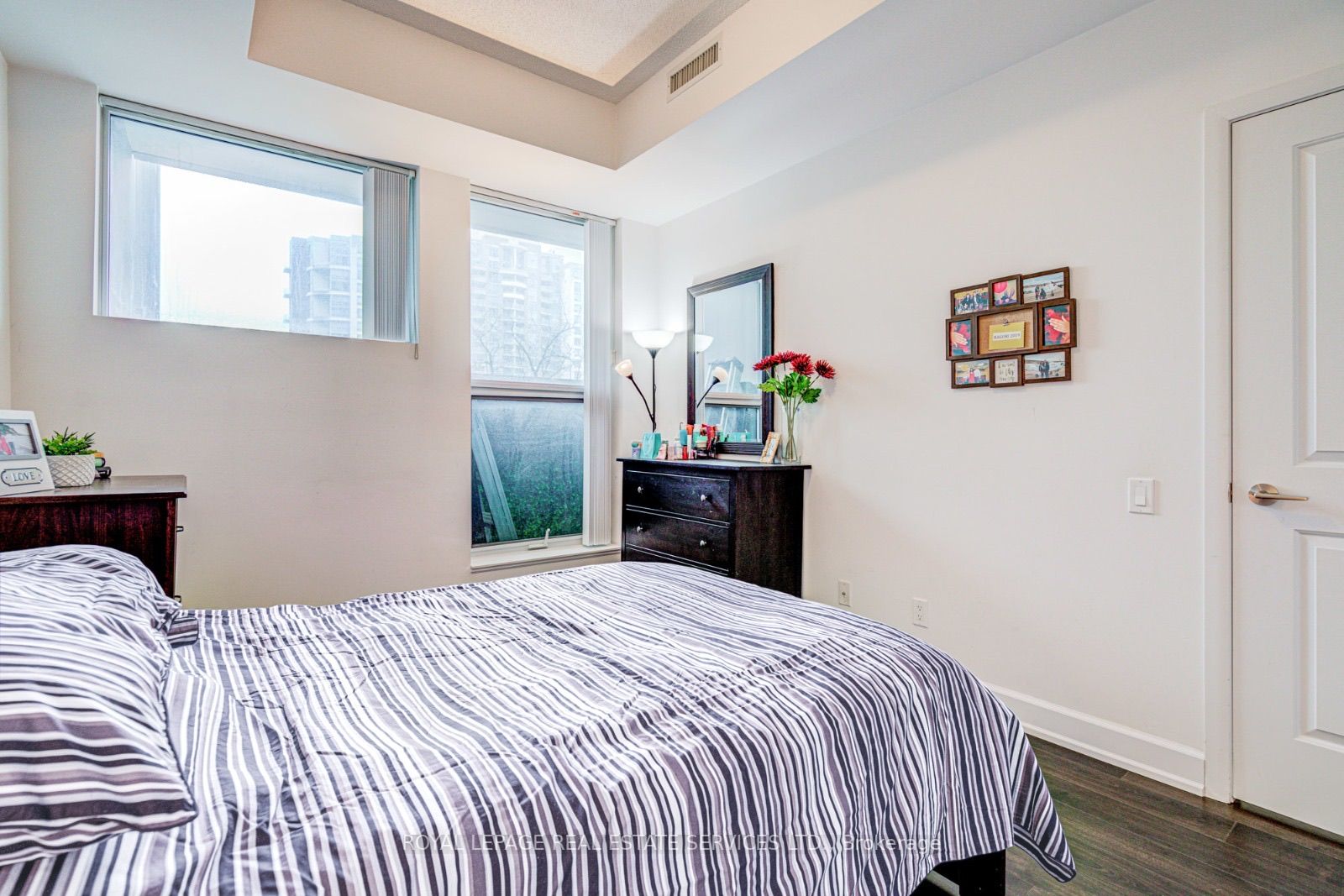 5162 Yonge St, #102