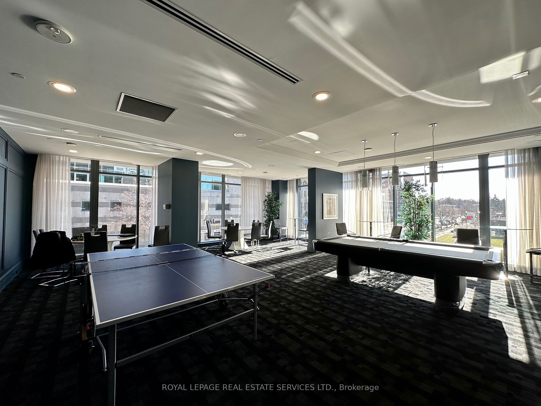5162 Yonge St, #102