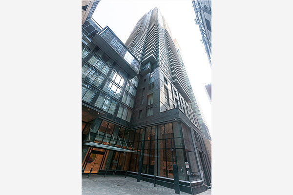 125 Blue Jays Way, Toronto