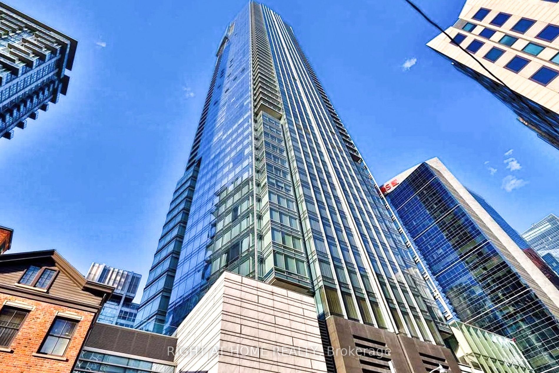 180 University Ave, #4103