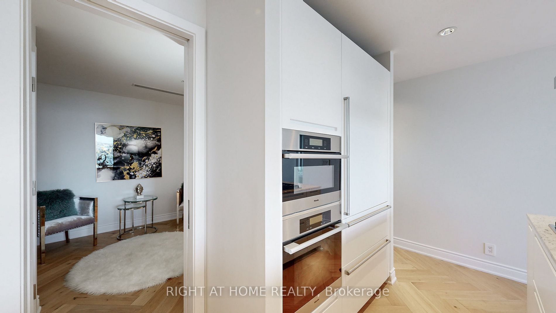 180 University Ave, #4103