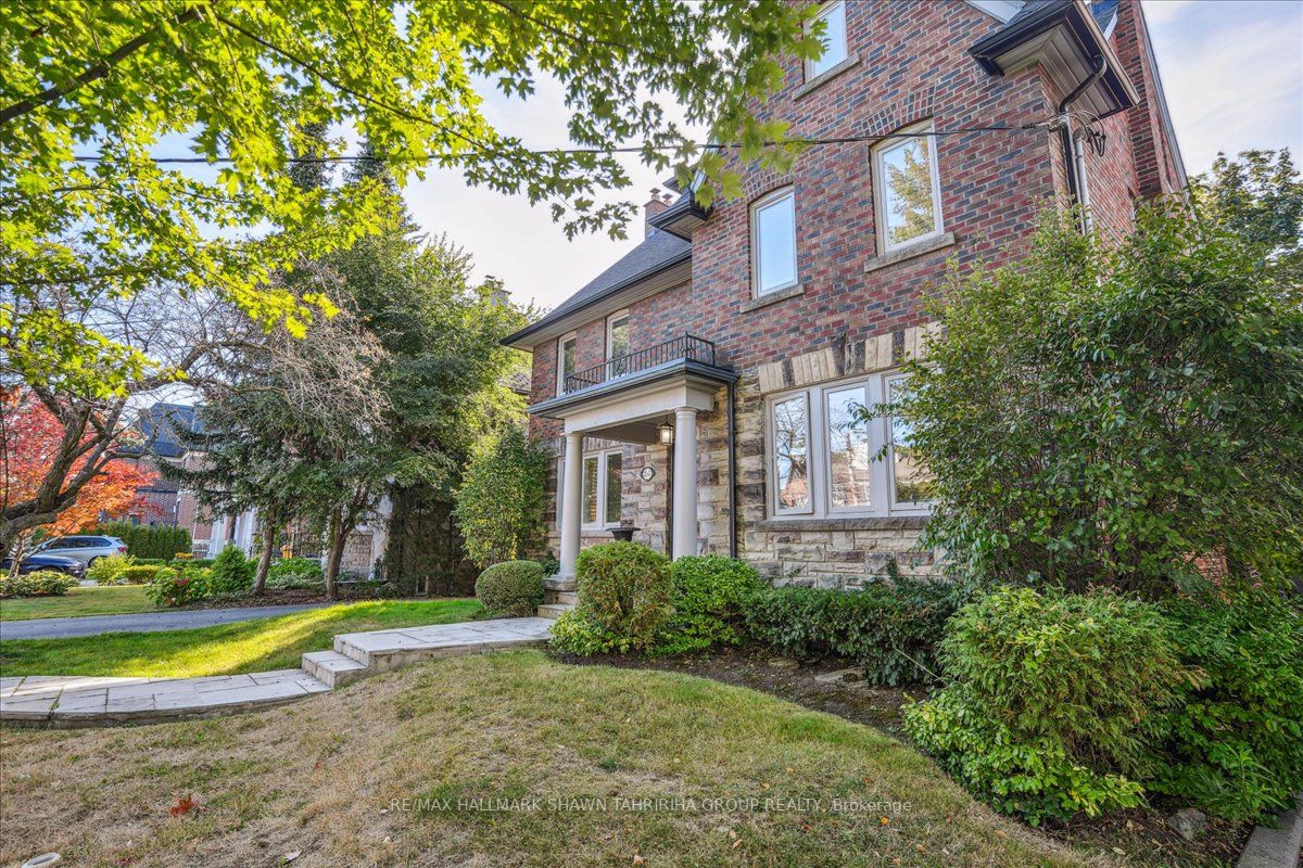 251 Lytton Boulevard