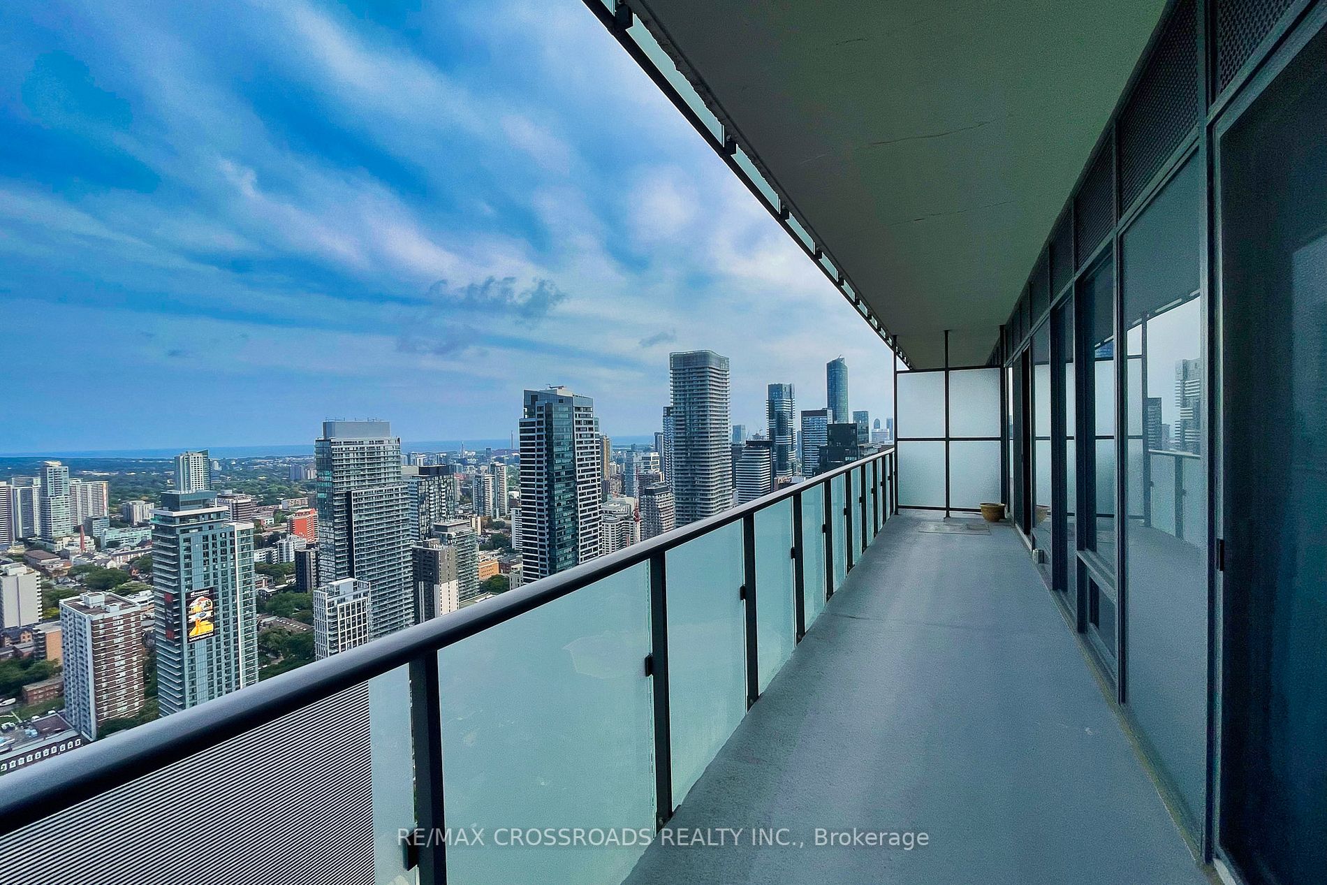 1080 Bay St, #4509