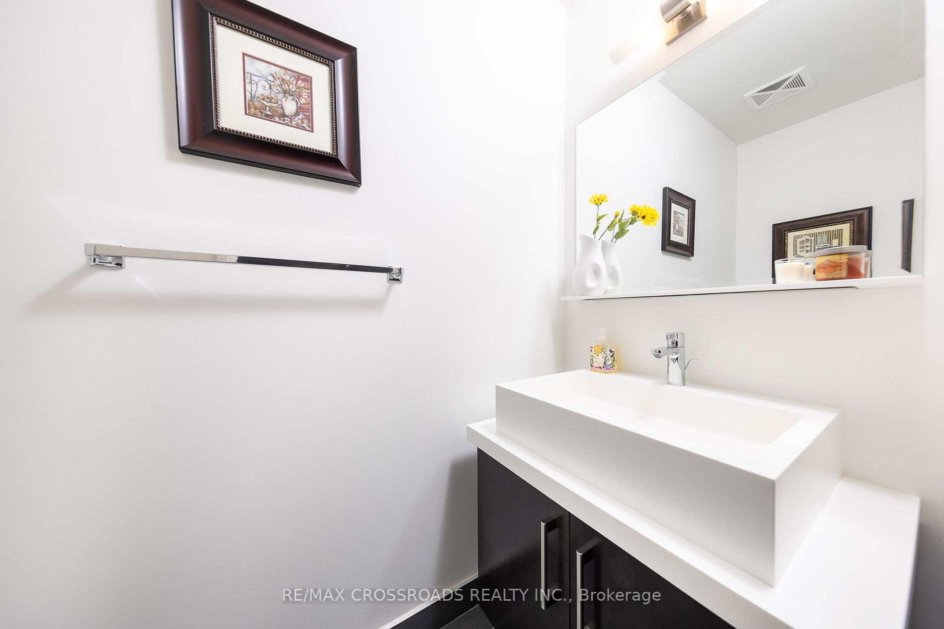 1080 Bay St, #4509