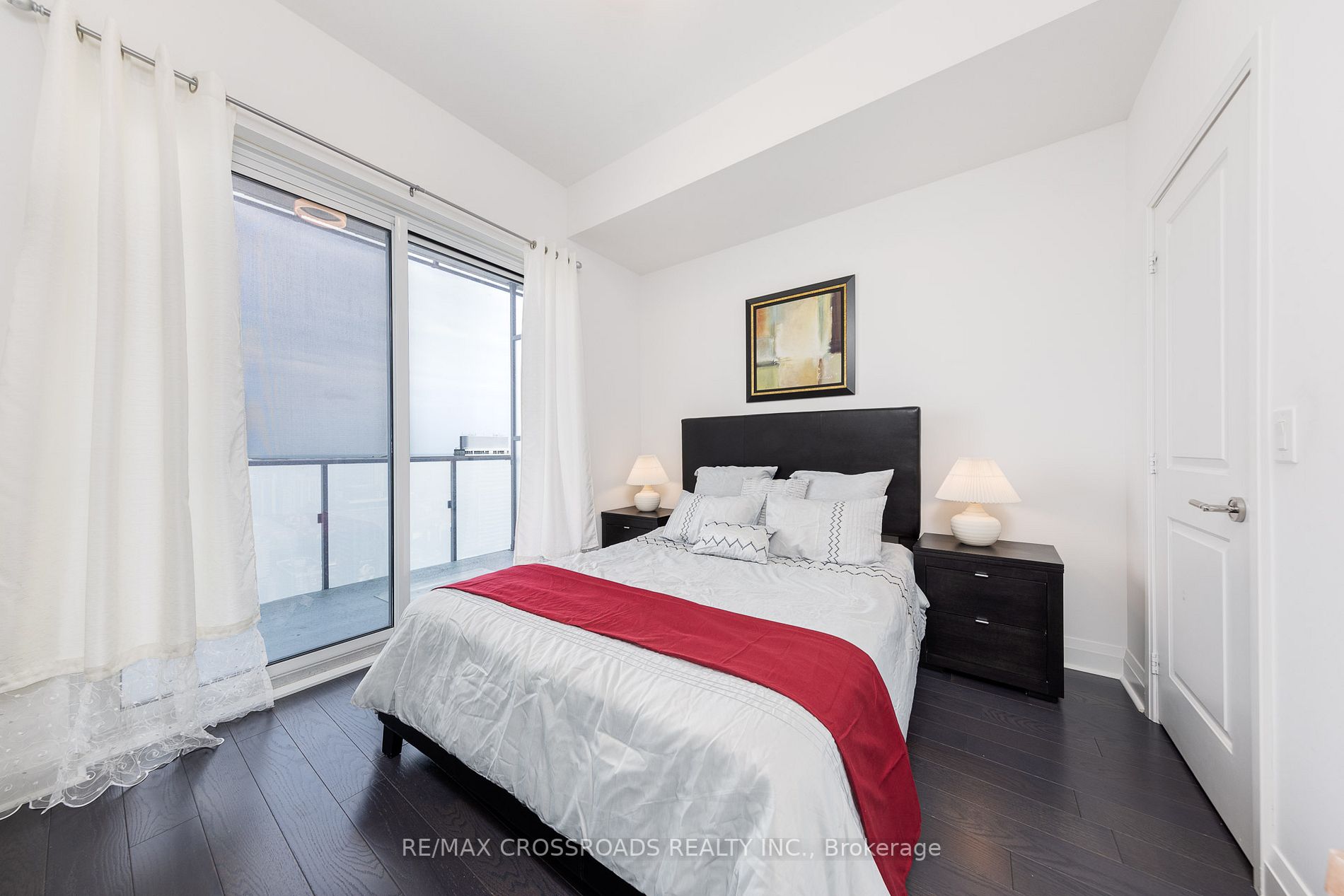 1080 Bay St, #4509