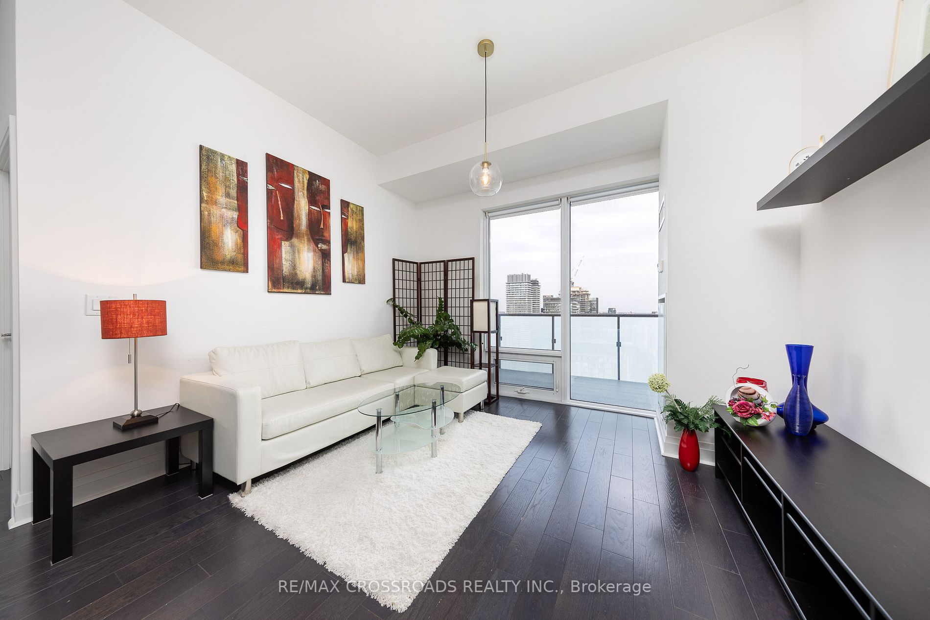 1080 Bay St, #4509