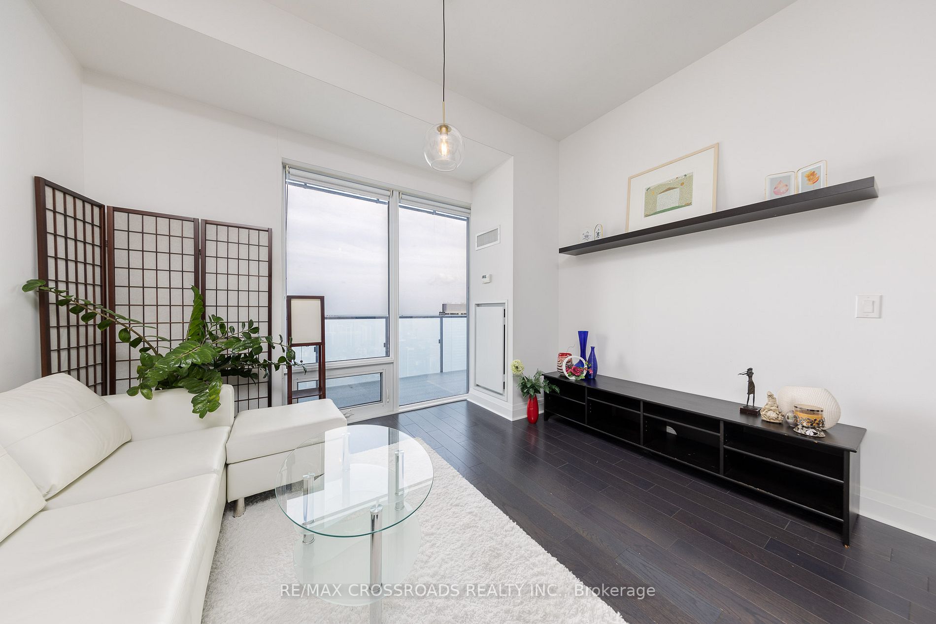 1080 Bay St, #4509