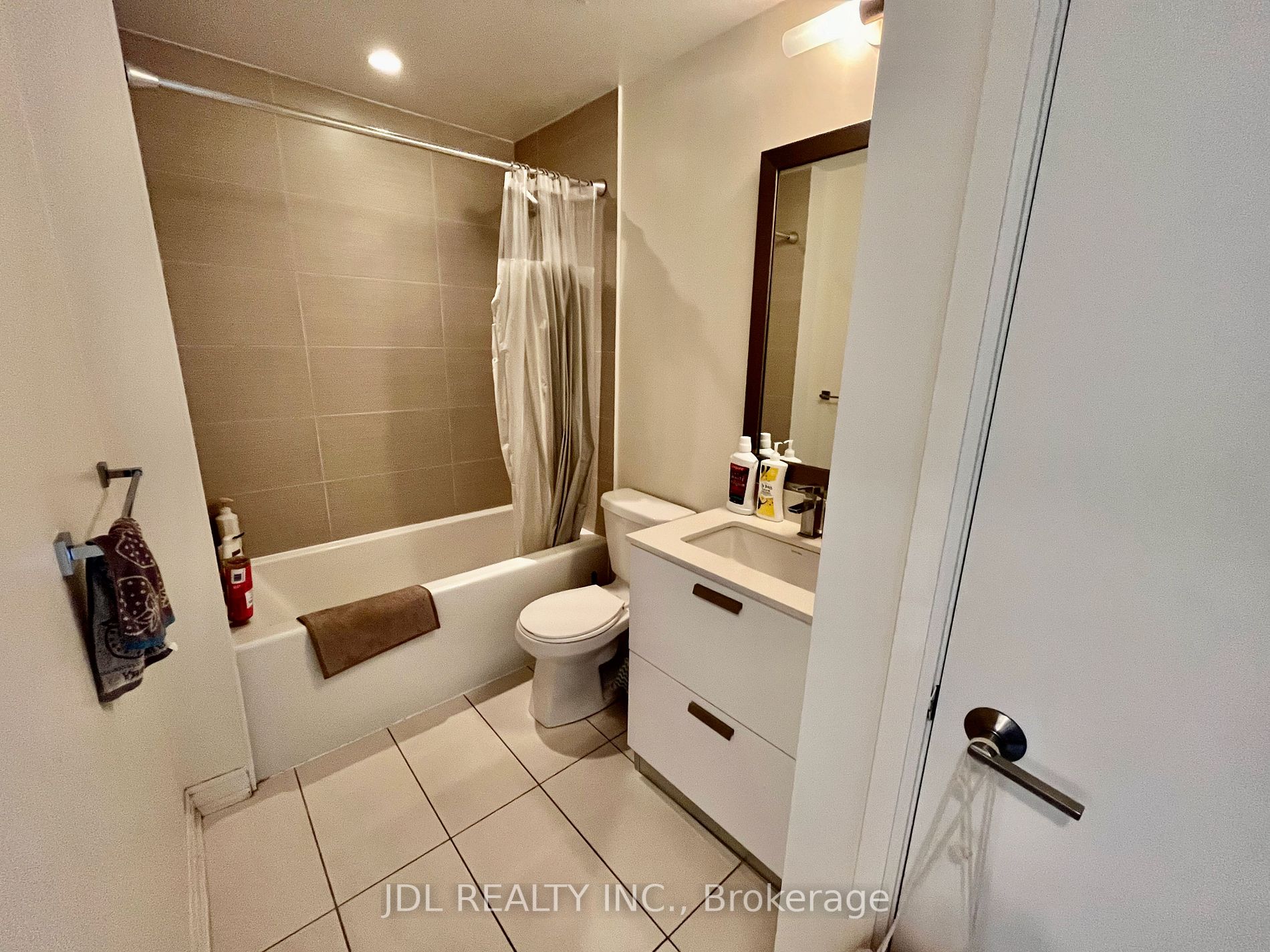 9 Bogert Ave, #2704