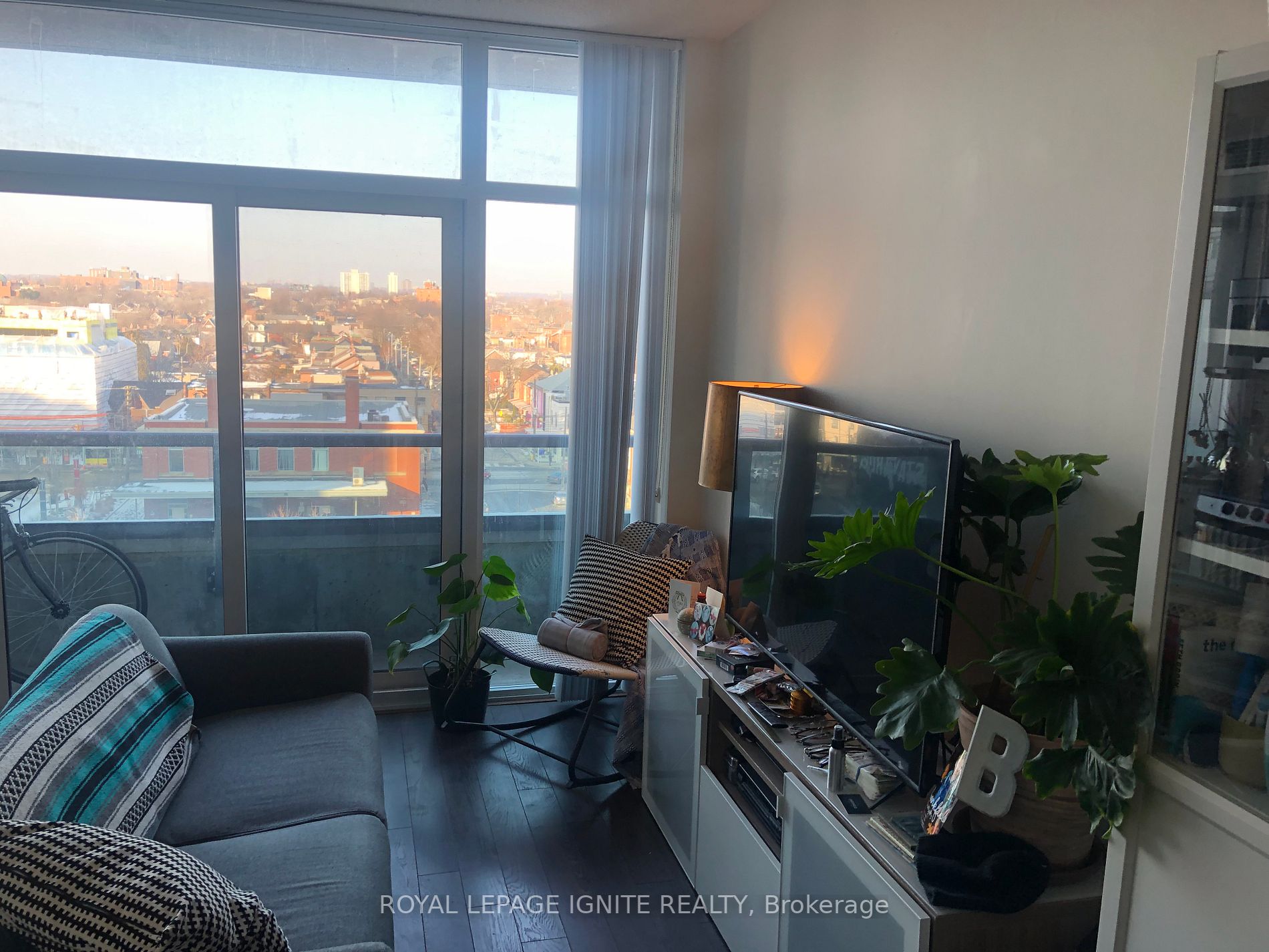 36 Lisgar St, #805E