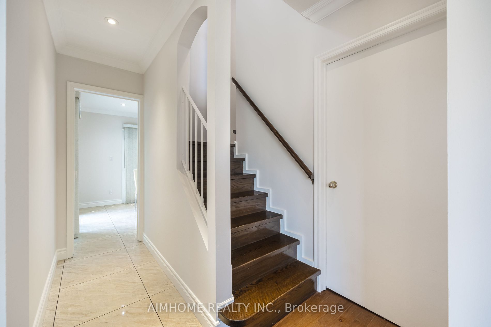 471 Cummer Ave