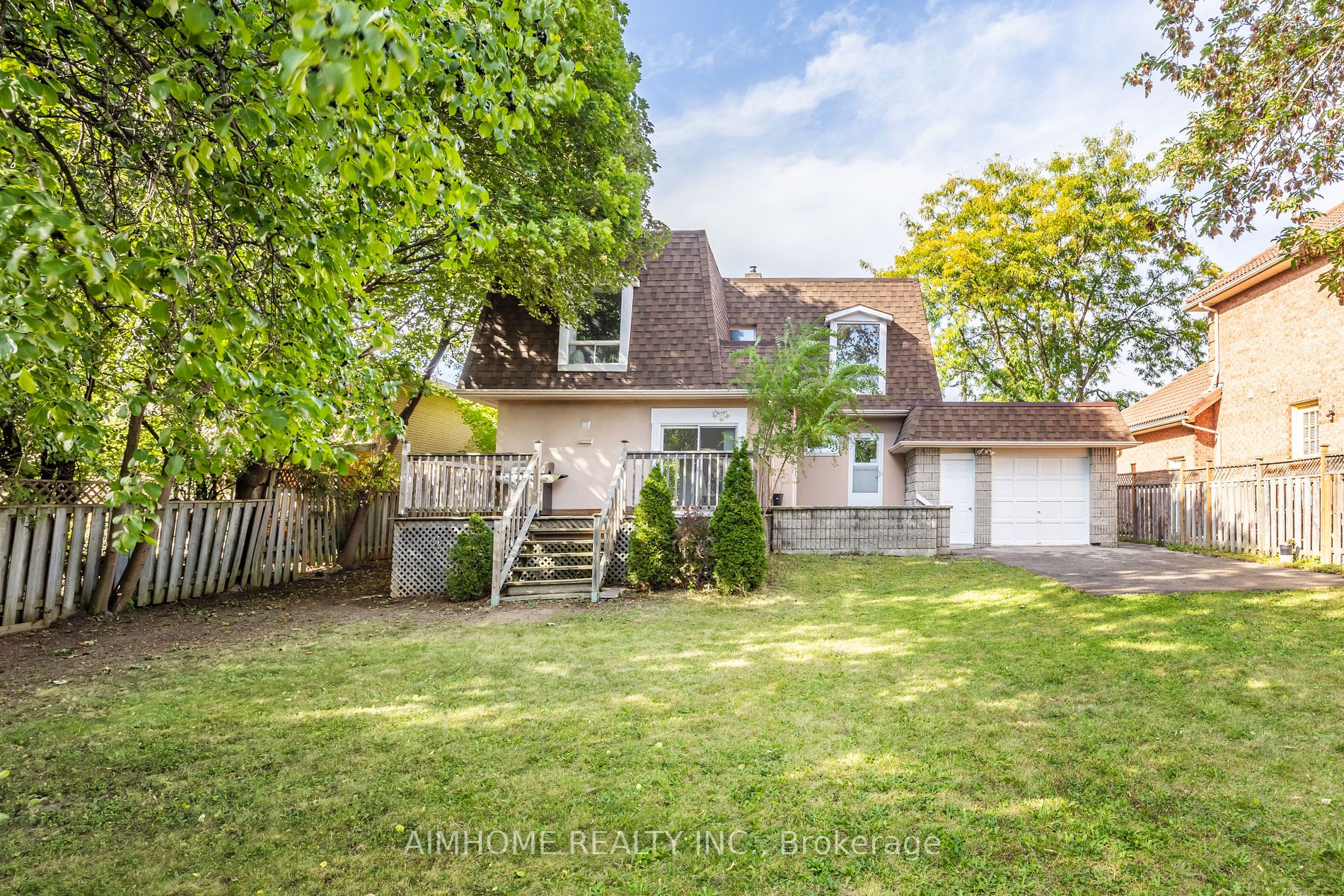 471 Cummer Ave