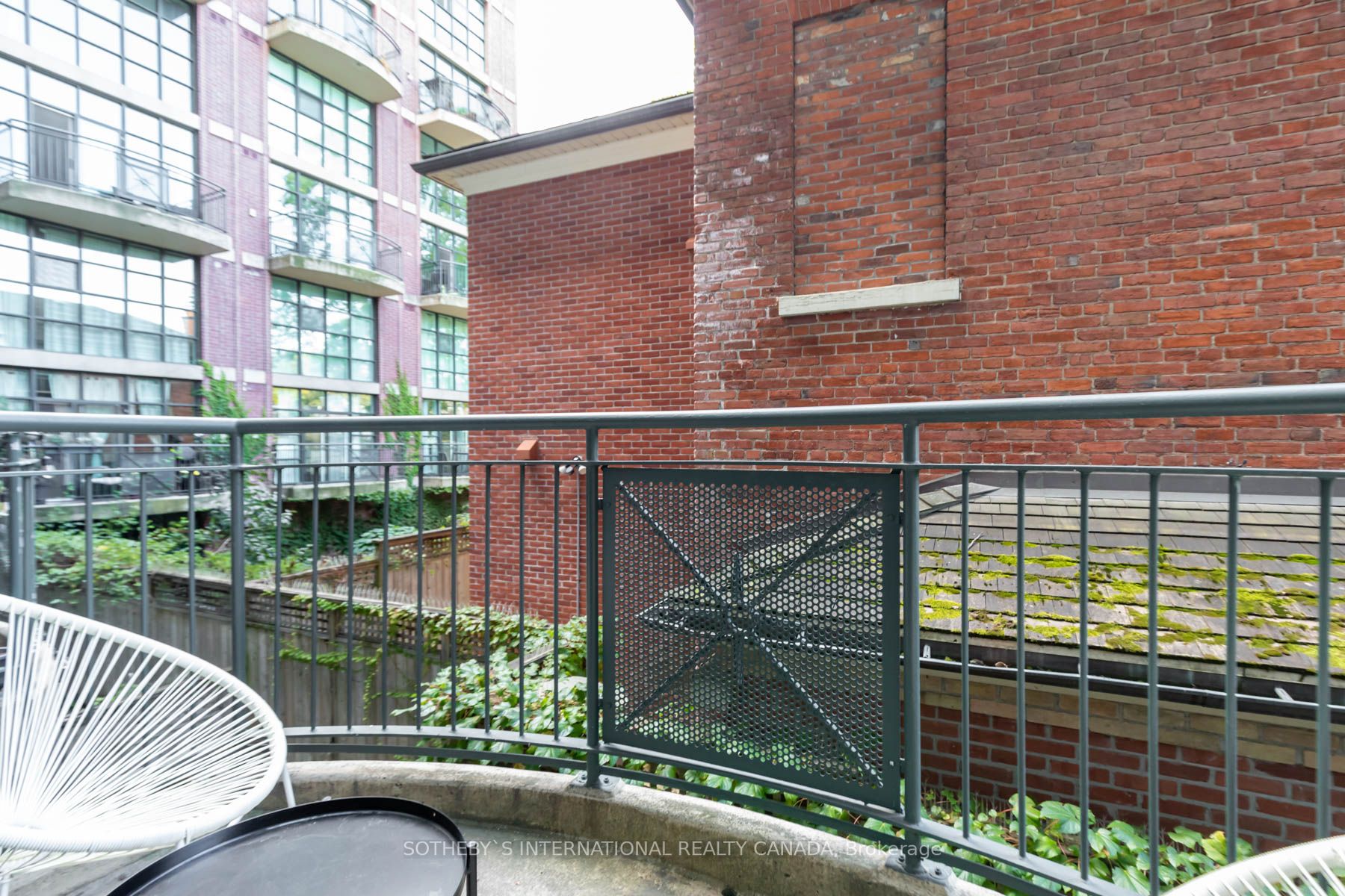 901 Queen St W, #224