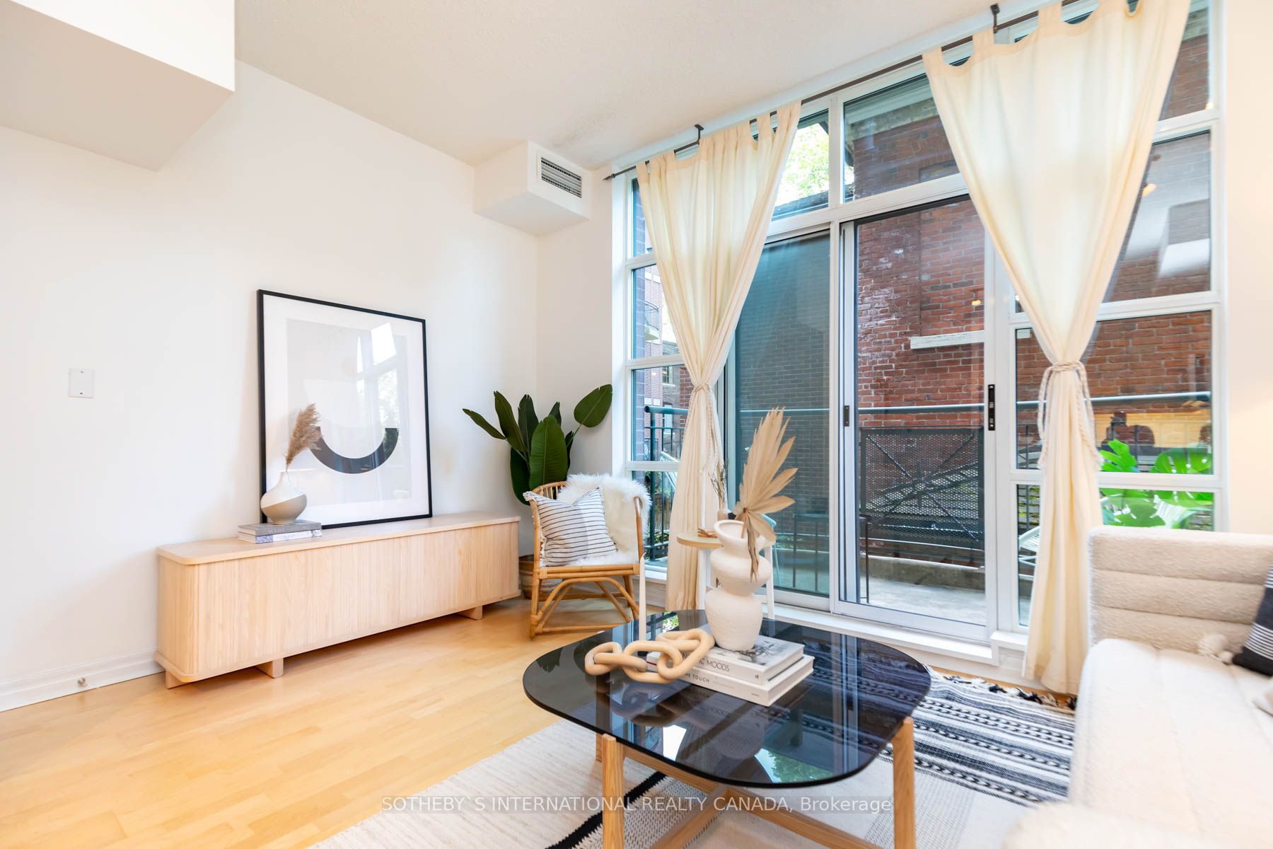 901 Queen St W, #224