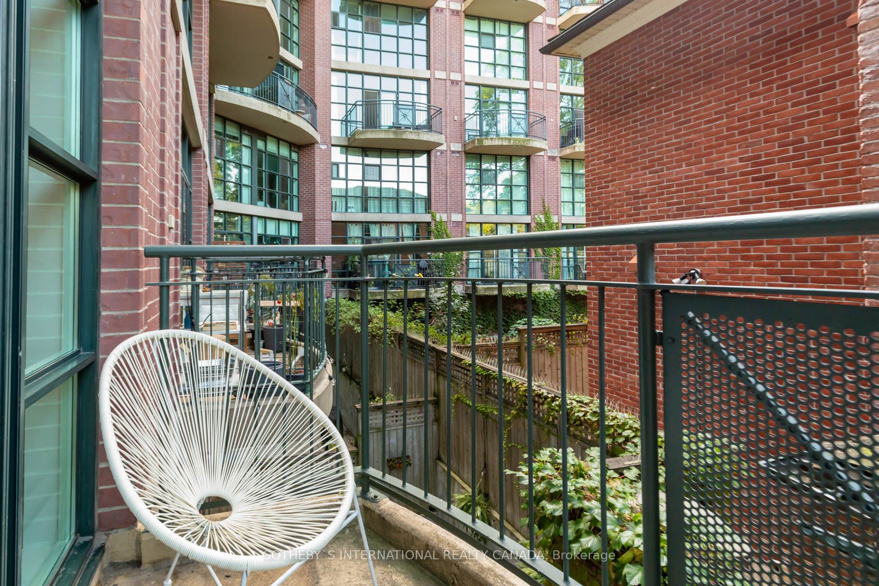 901 Queen St W, #224