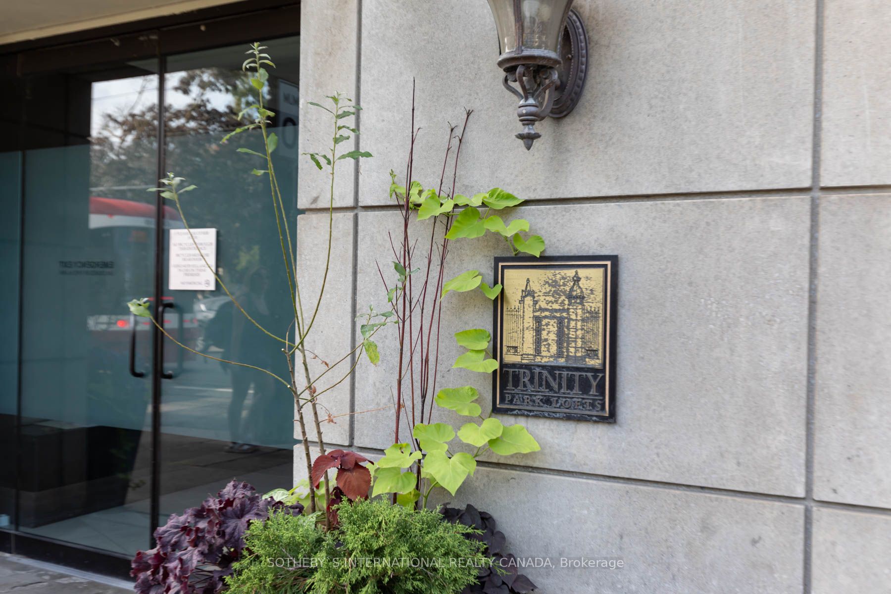 901 Queen St W, #224