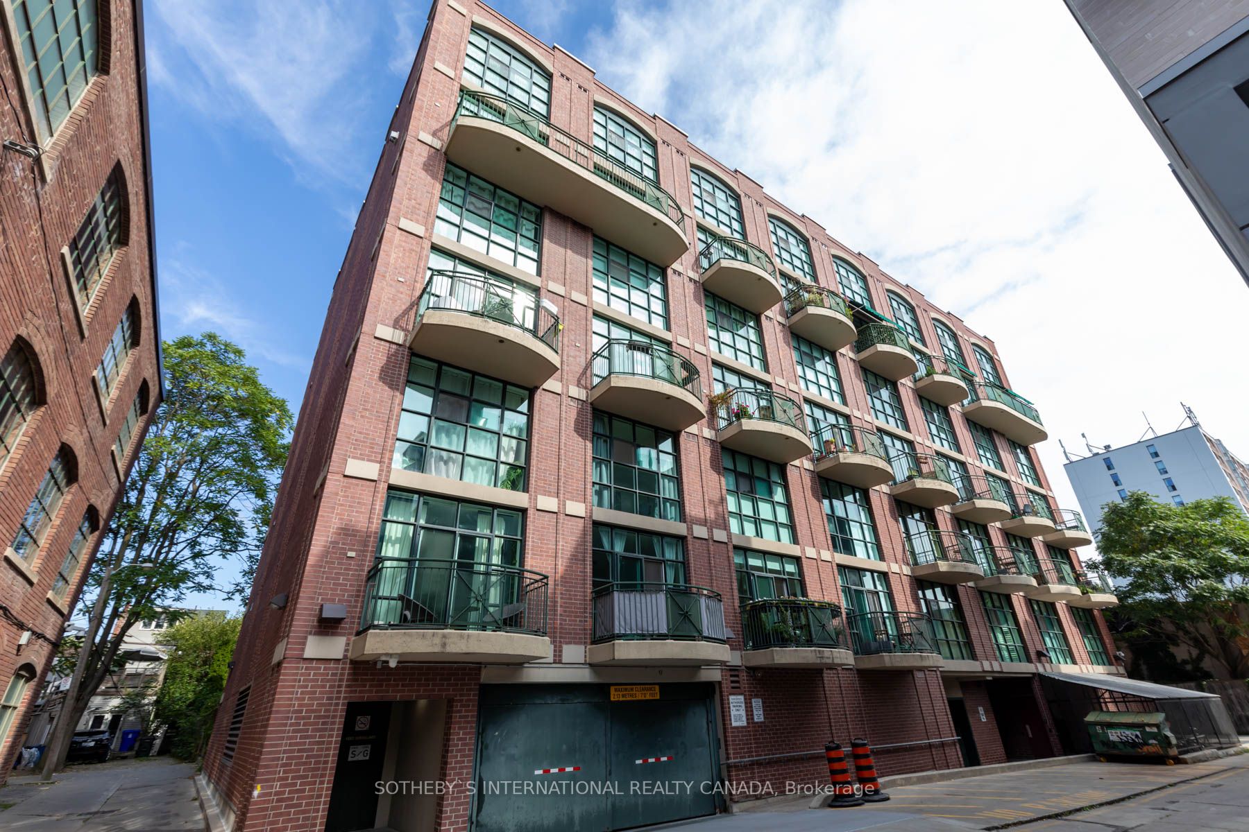 901 Queen St W, #224
