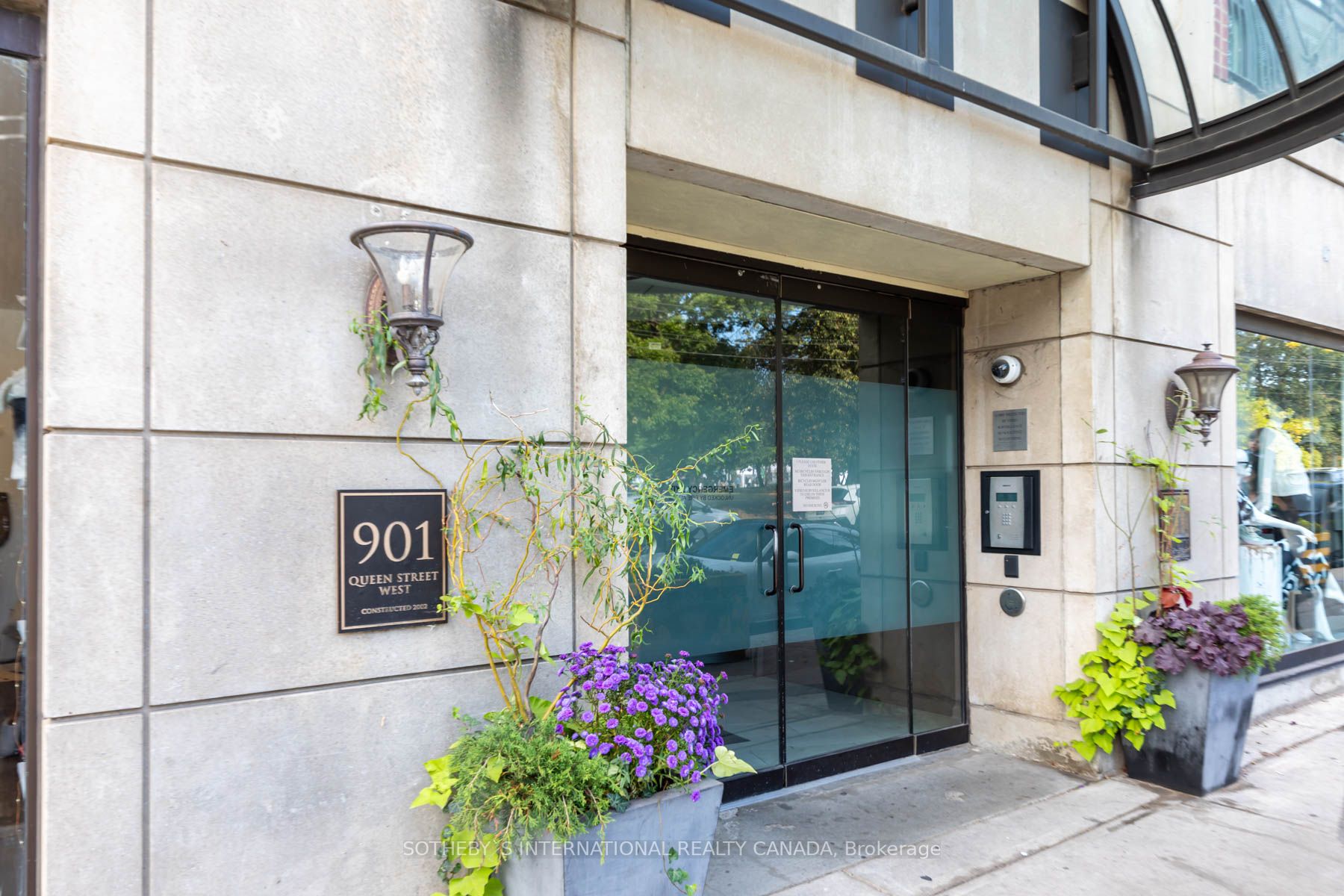 901 Queen St W, #224