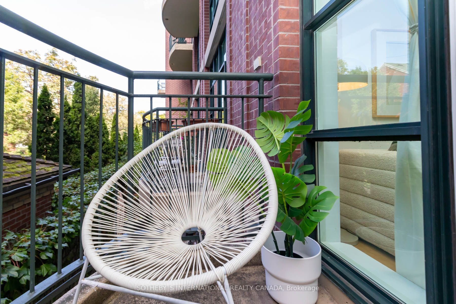 901 Queen St W, #224