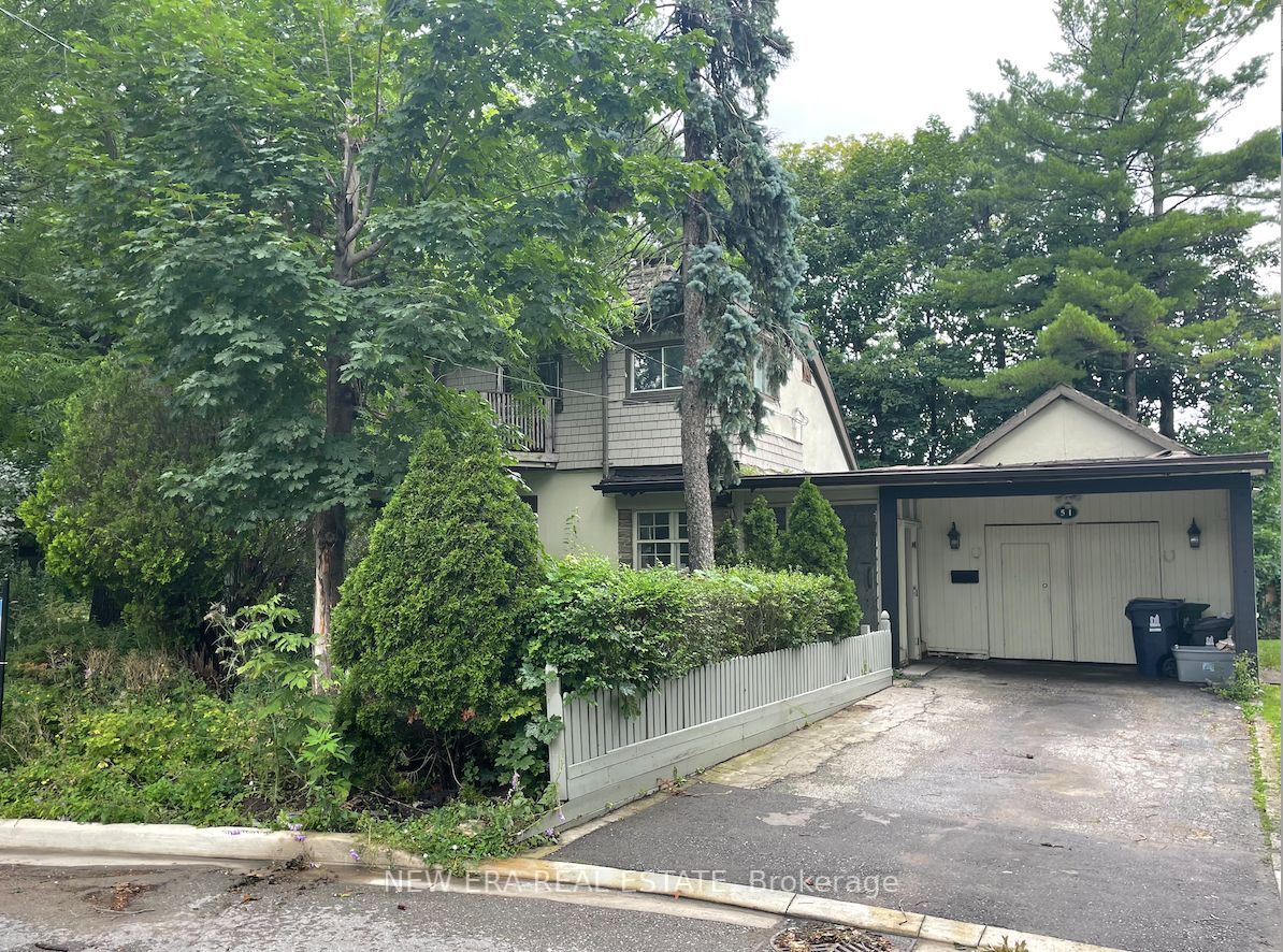 51 Arlstan Dr