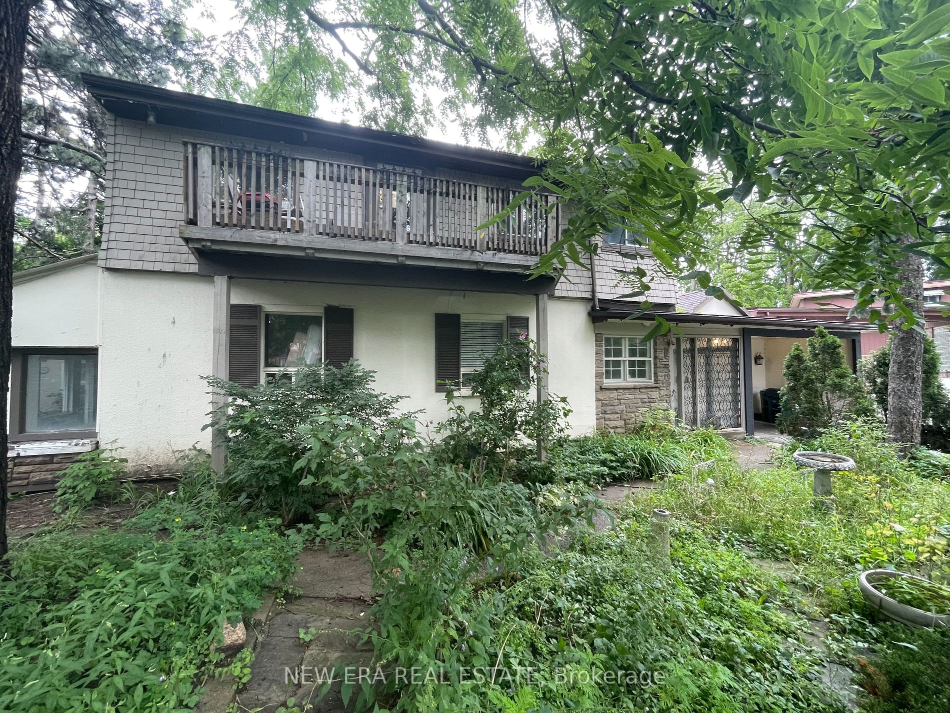 51 Arlstan Dr