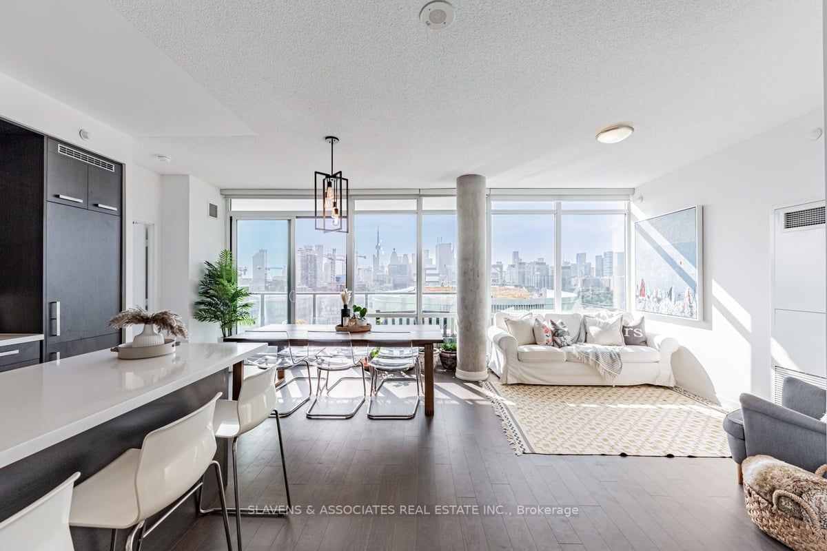 120 Bayview Ave, #S1405
