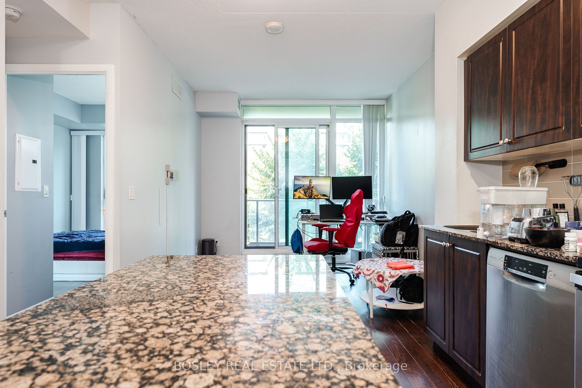 215 Fort York Blvd, #211