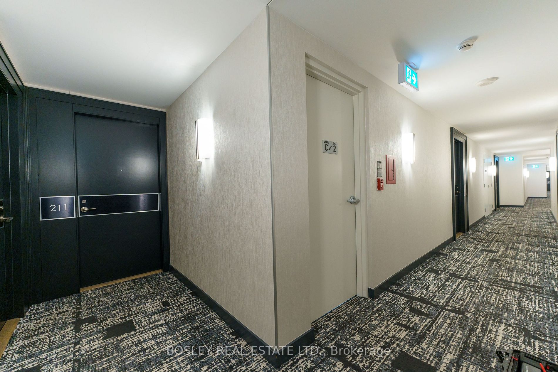 215 Fort York Blvd, #211