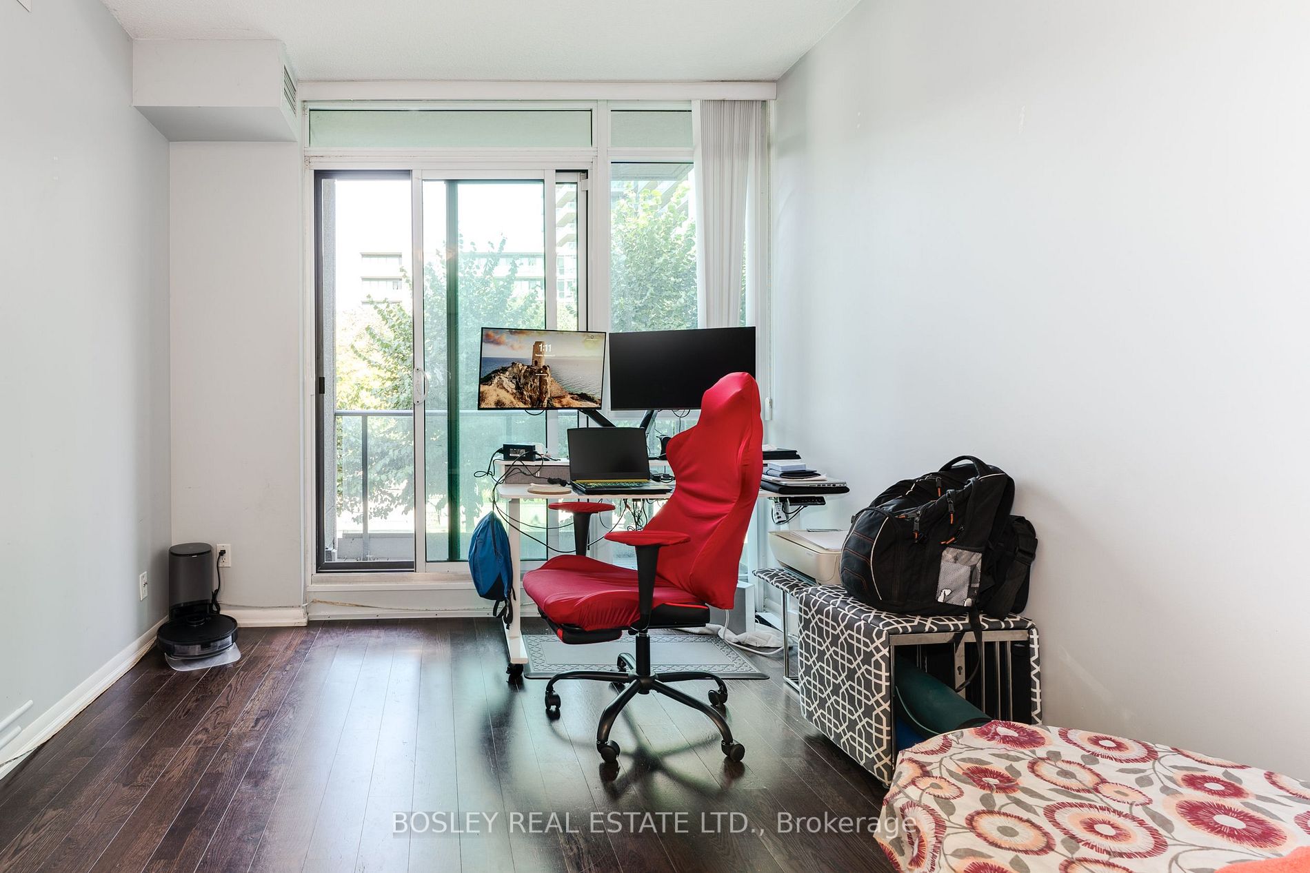 215 Fort York Blvd, #211