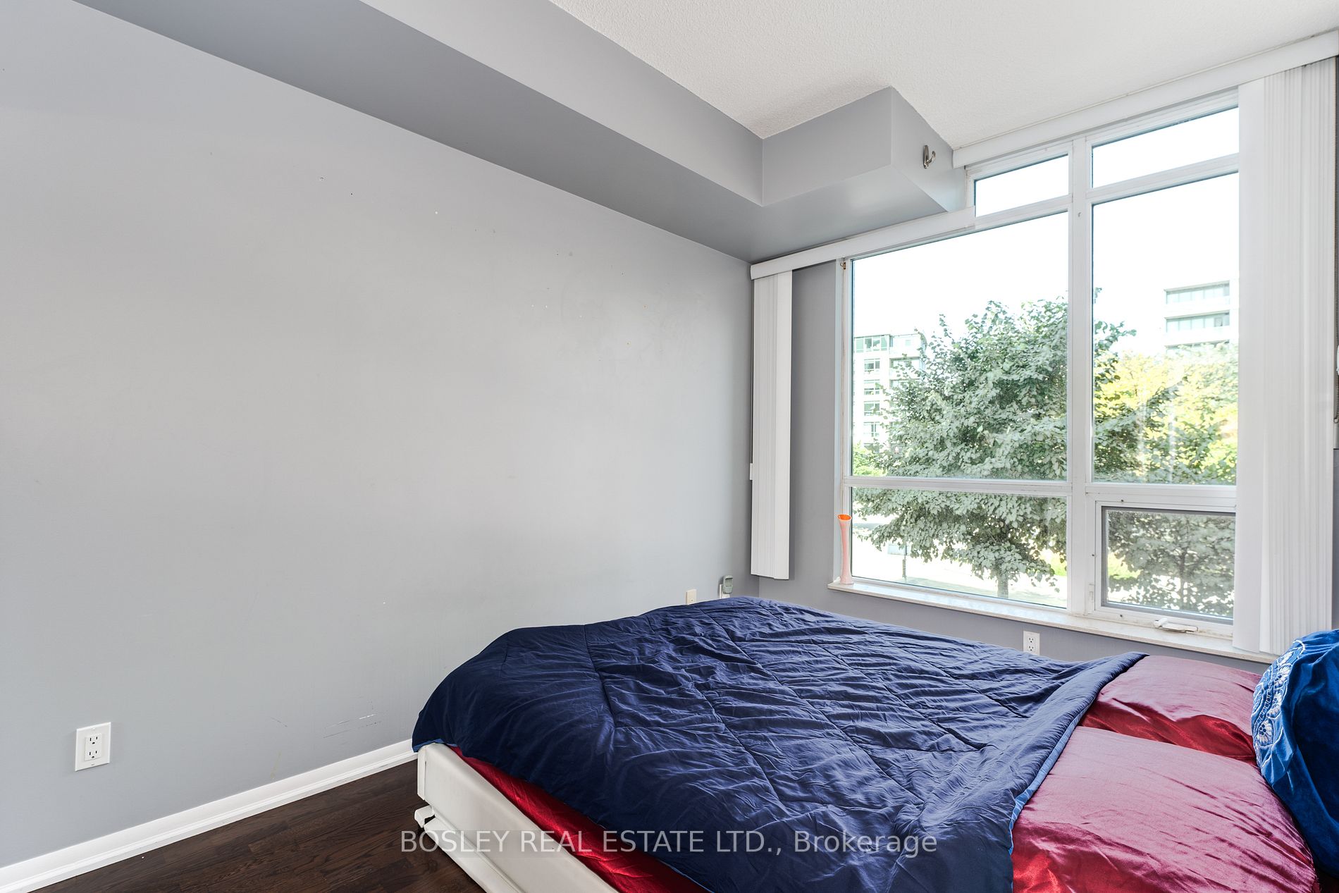 215 Fort York Blvd, #211