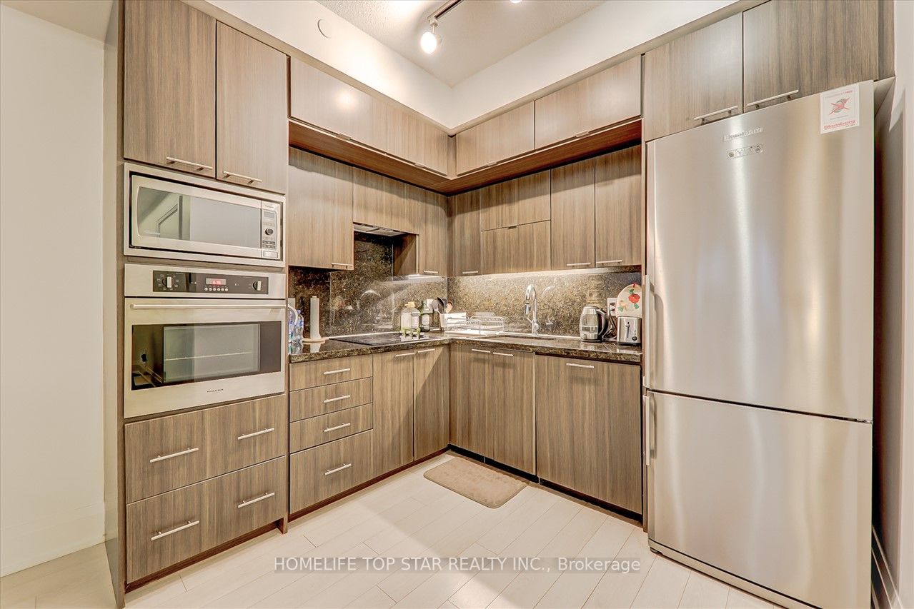 120 Harrison Garden Blvd, #901
