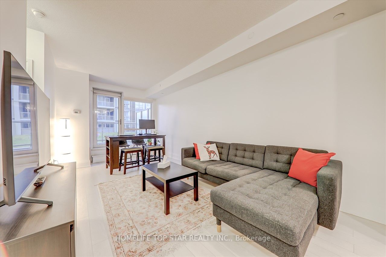 120 Harrison Garden Blvd, #901
