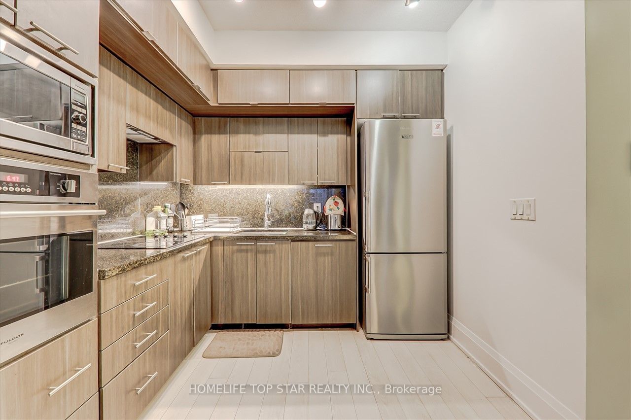 120 Harrison Garden Blvd, #901