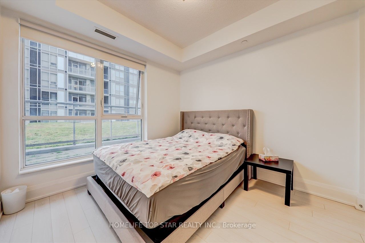 120 Harrison Garden Blvd, #901